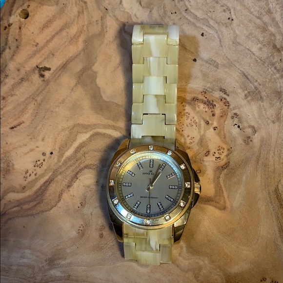 Anne Klein gold watch - Picture 2 of 7